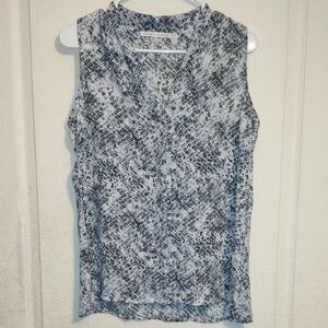 Violet & Claire Gray and White Artistic Sleeveless Blouse